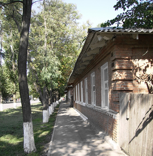 Застройка улицы Московской в Азове