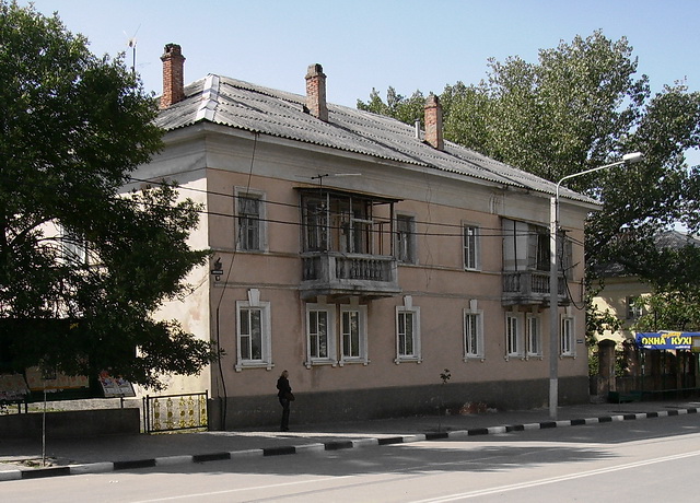 Застройка улицы Московской в Азове